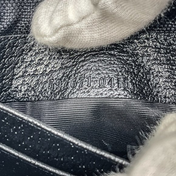 Gucci 597671 GG Wool Wristlet - Picture 7 of 7